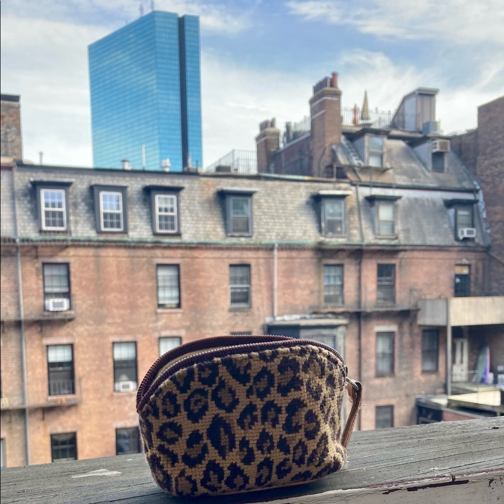 Stubbs & Wootton Pouch 🐆